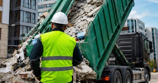 Вывоз строительного мусора в Щербинке: услуги лицензированной компании — ПроМусор